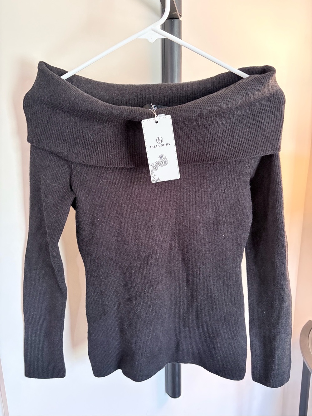 Lillusory Black Off-the-Shoulder Knit Sweater